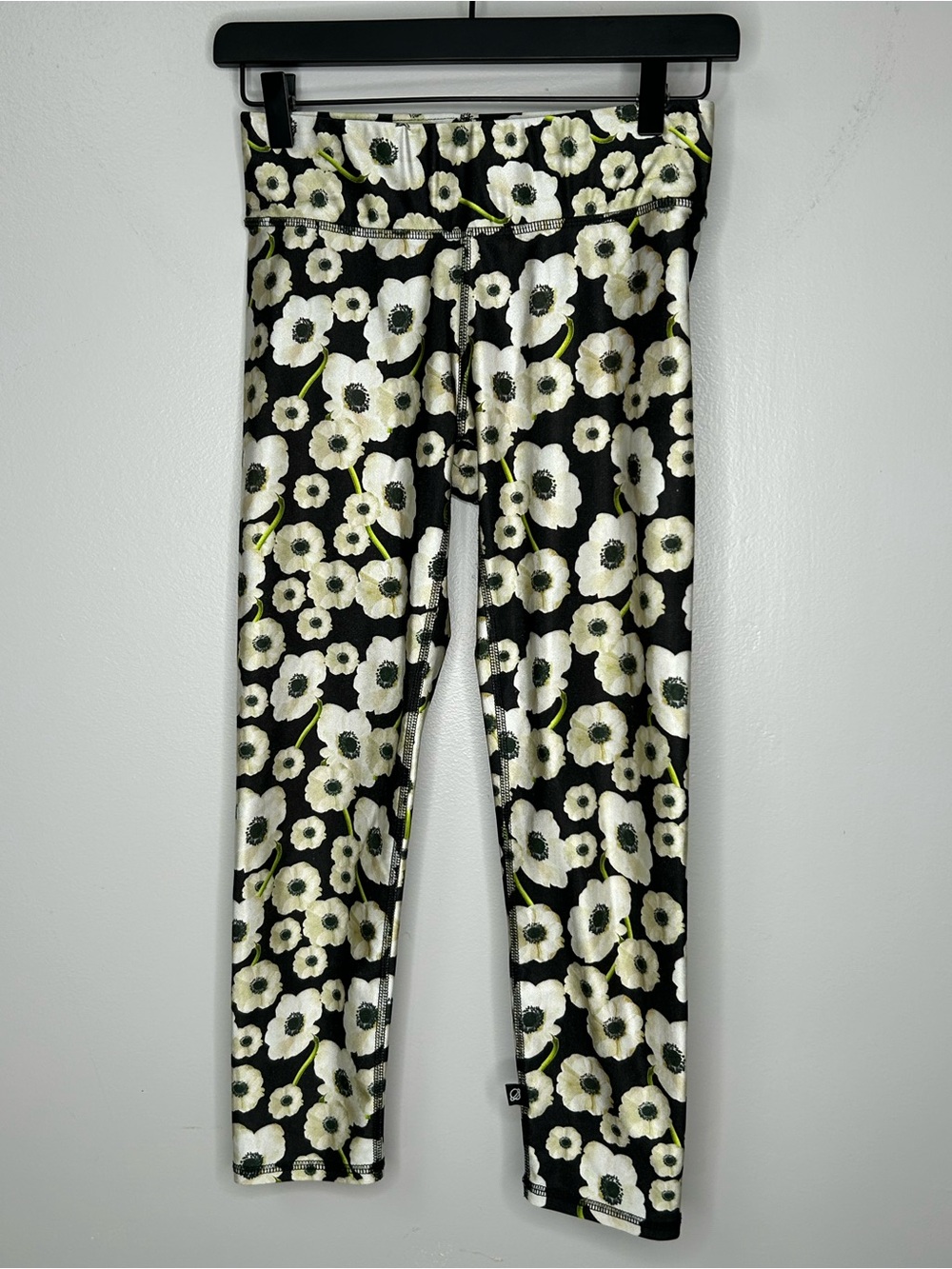 Terez Floral Leggings Black Ivory Poppy Print Size S